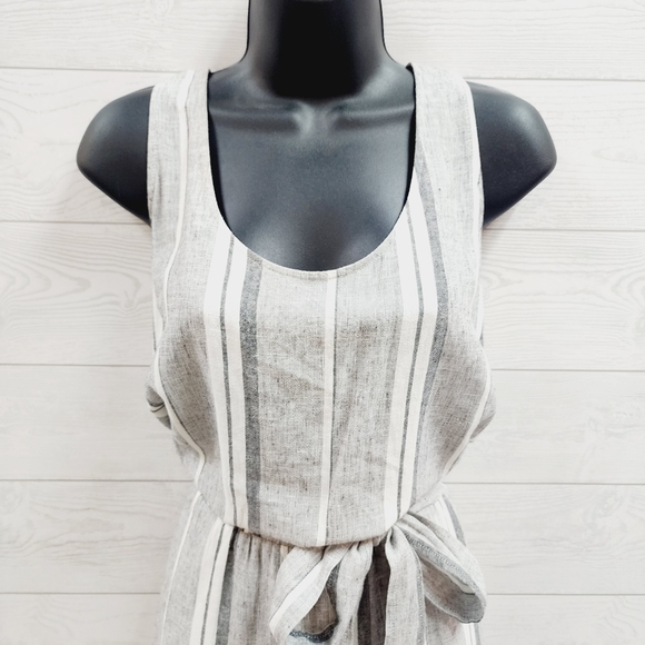 Anthropologie Cloth & Stone Jumpsuit - Picture 3 of 11